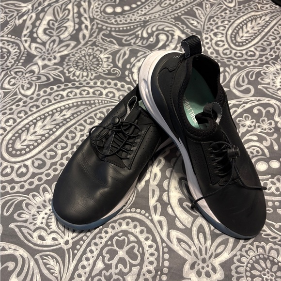 Black Women’s Nursing Shoes